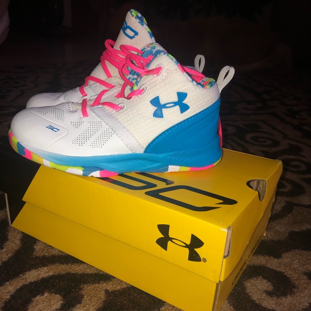 Brand new under armor toddler Sz 9 girls